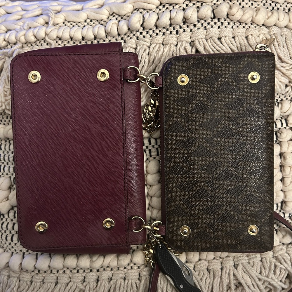 MICHAEL KORS TRINA CROSSBODY CLUTCH WITH DETACHABLE WALLET